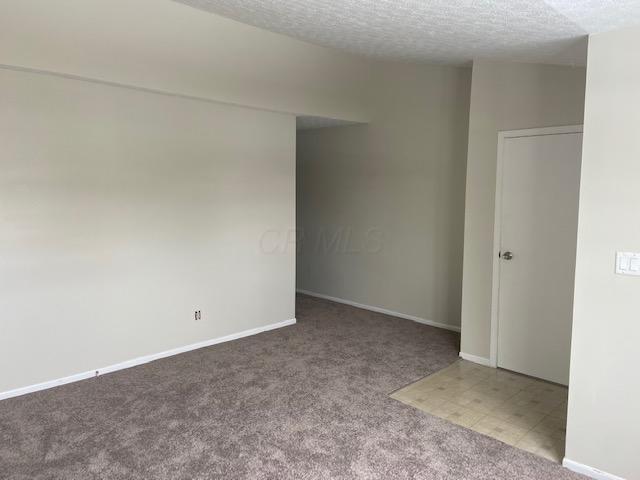 4894 Drayton Road Hilliard, OH 43026 - Photo 3 of 18