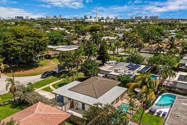 $850,000 | 2030 Northeast 52nd Court, Fort Lauderdale, FL 33308