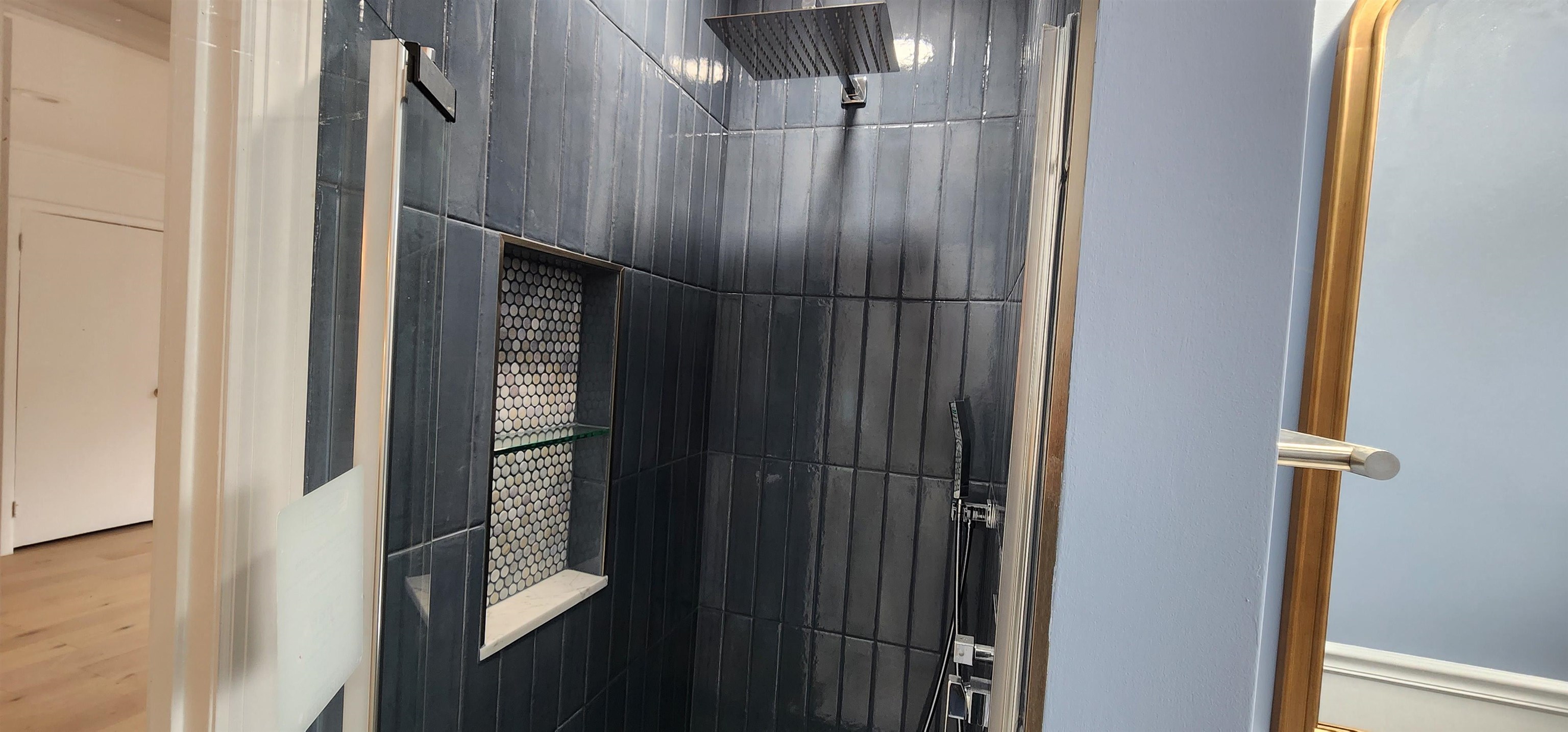 89 Harbor Key, Unit 89 Secaucus, NJ 07094 - Photo 15 of 17 a bathroom with a shower and a sink