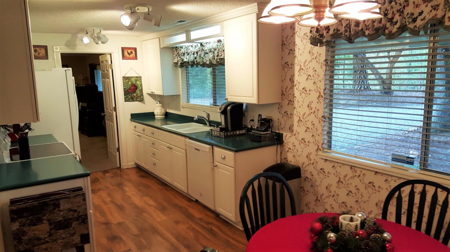 1257 Robertson Bridge Road Grants Pass, OR 97526 - Photo 12 of 35 Additional Photo