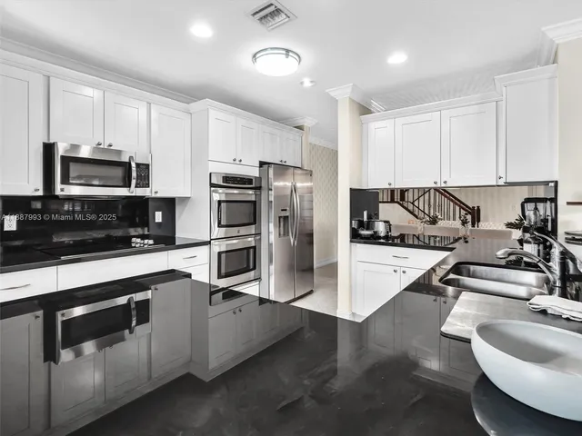 $6,300 | 2901 Hidden Harbour Street, Dania Beach, FL 33312