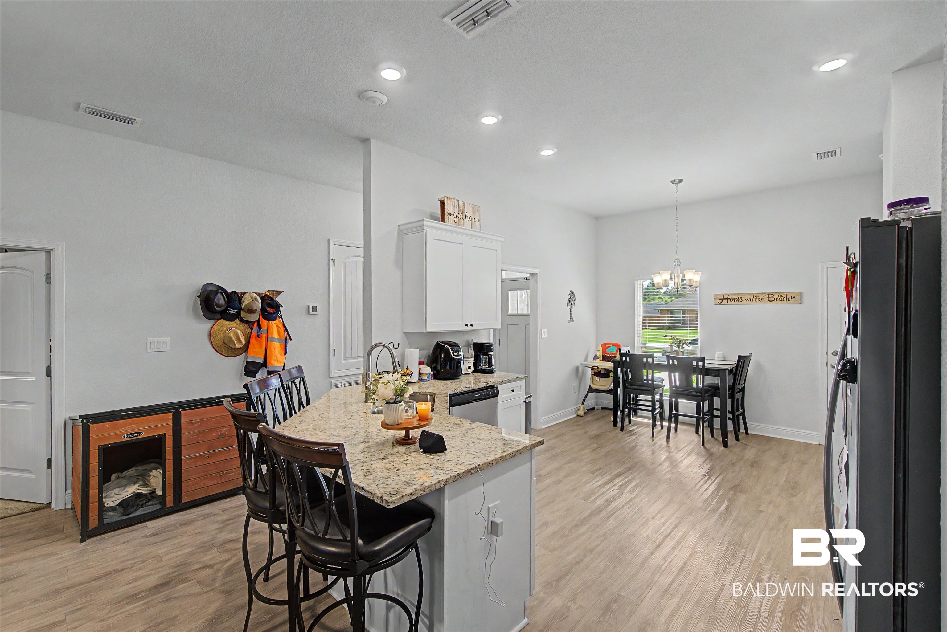 22976 Ridgewood Drive Robertsdale, AL 36567 - Photo 8 of 42