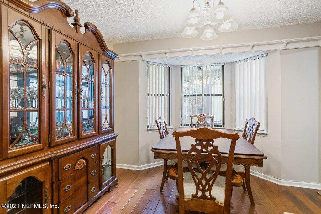 2116 Rothbury (6).jpg-SMALL
