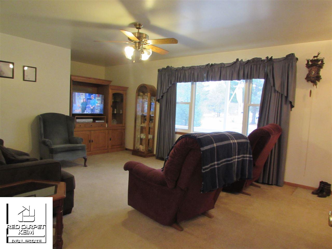 9451 Hubbard Road Davison, MI 48423 - Photo 5 of 20 50002033-4.JPG