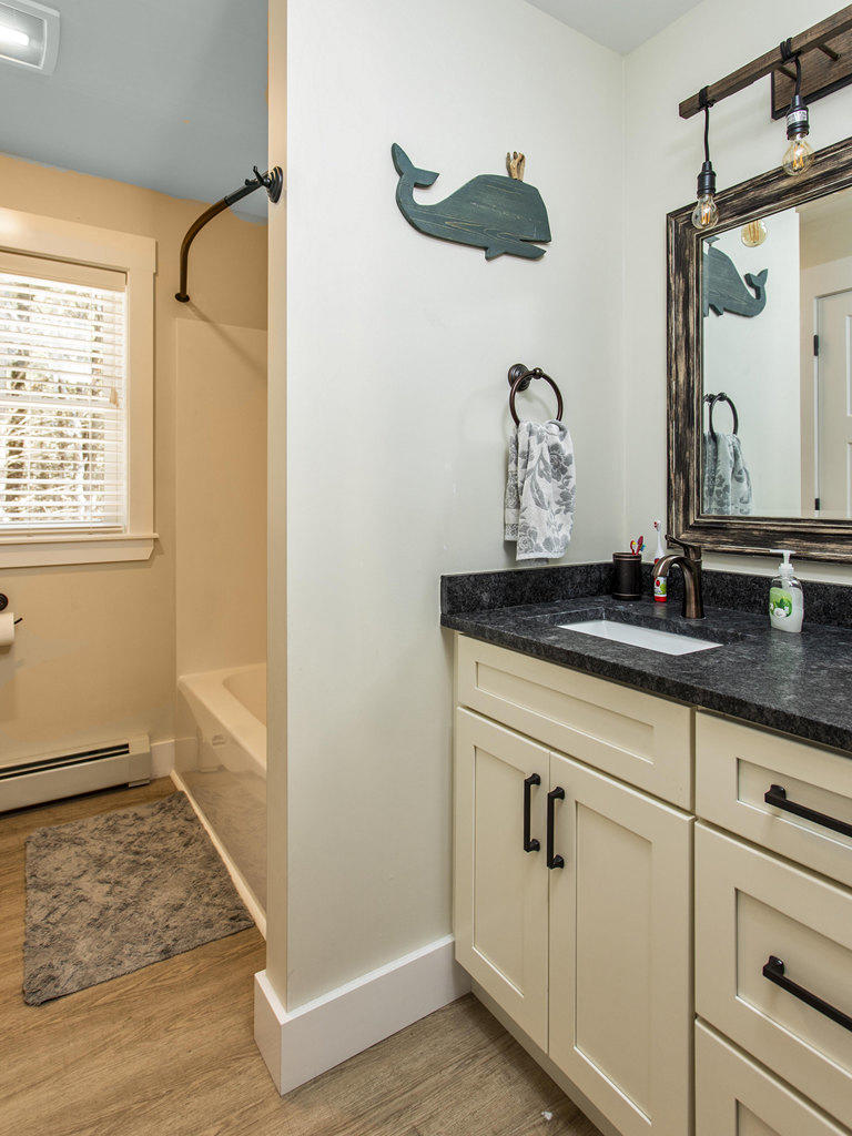 112 Brackett Road Brunswick, ME 04011 - Photo 27 of 33 Bathroom