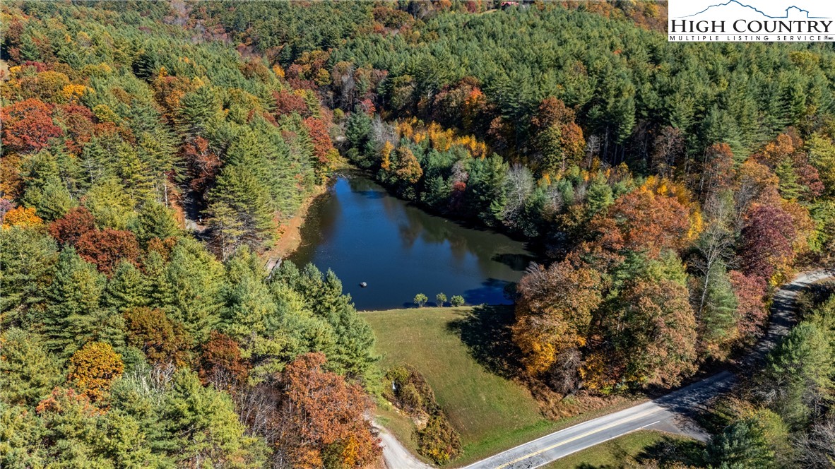 Valley Drive Jefferson, NC 28640 - Photo 2 of 18 a view of a yard