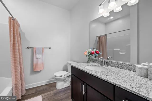 $1,825 | 1006 Admiral Lane, Unit 303, Hanover, PA 17331