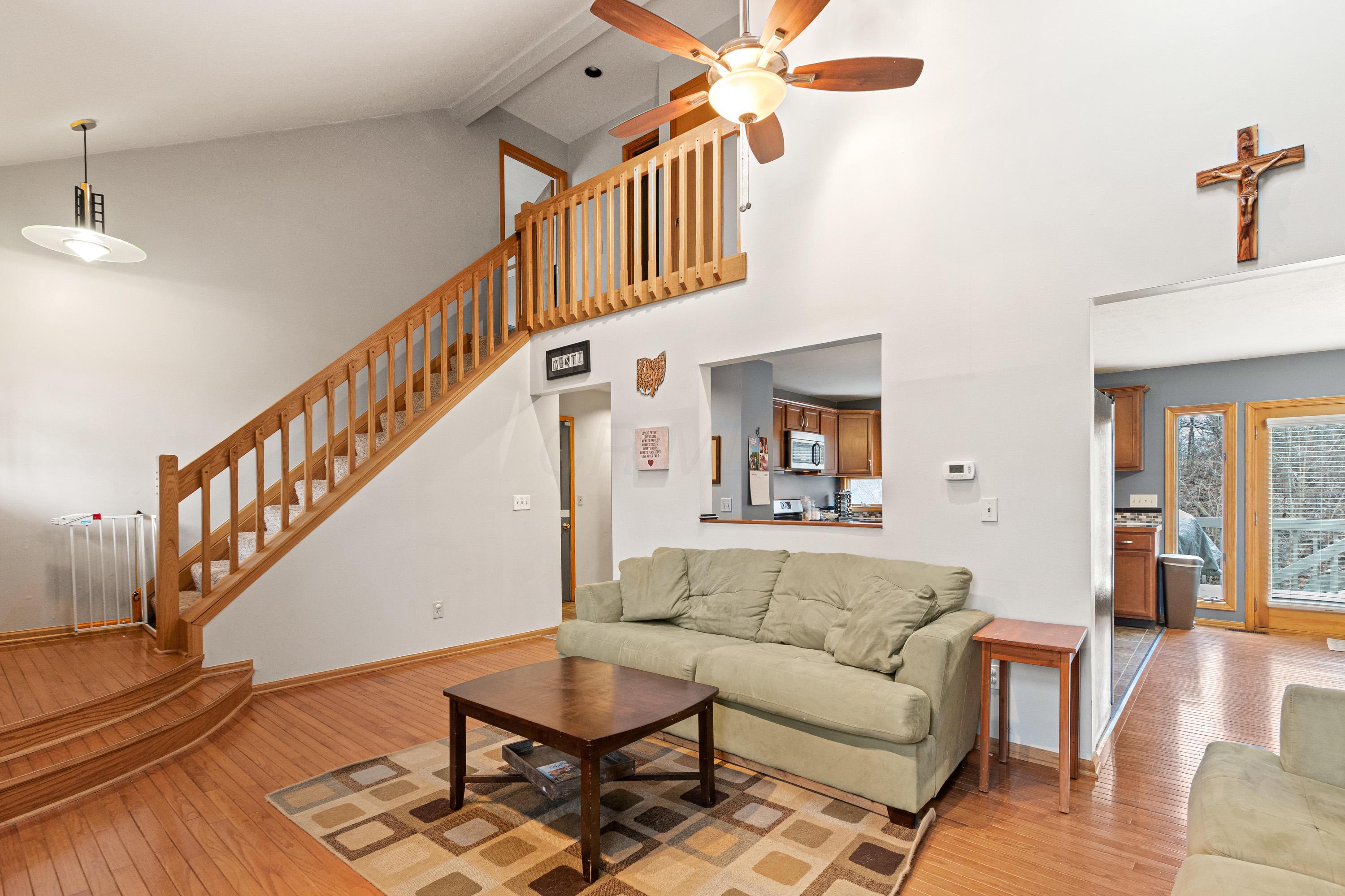 272 Hillgail Road Southwest Pataskala, OH 43062 - Photo 8 of 29 Gallery Image 8