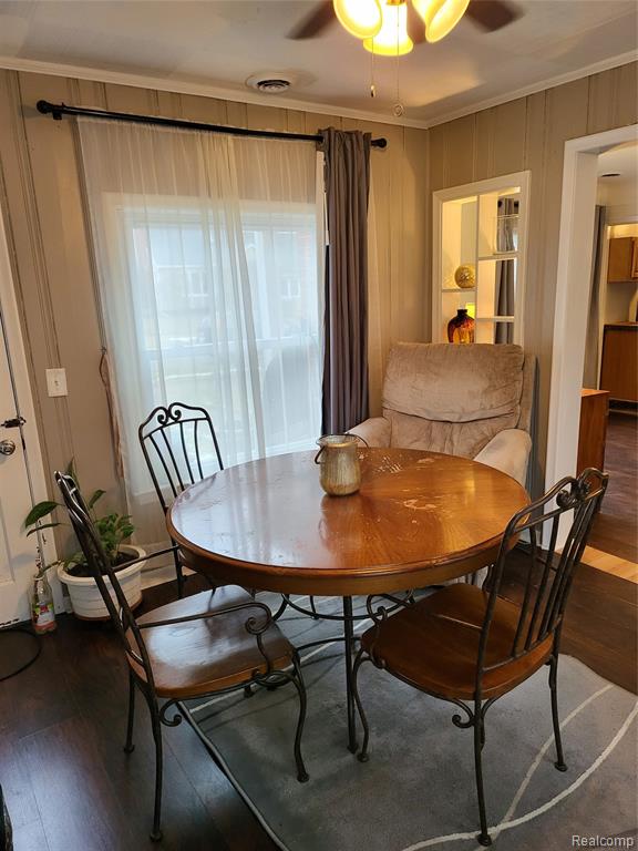 2239 Roslyn Road Harper Woods, MI 48236 - Photo 18 of 32