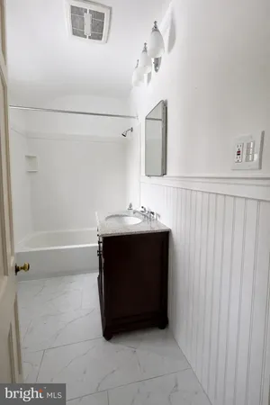 $3,250 | 112 West Park Place, Newark, DE 19711