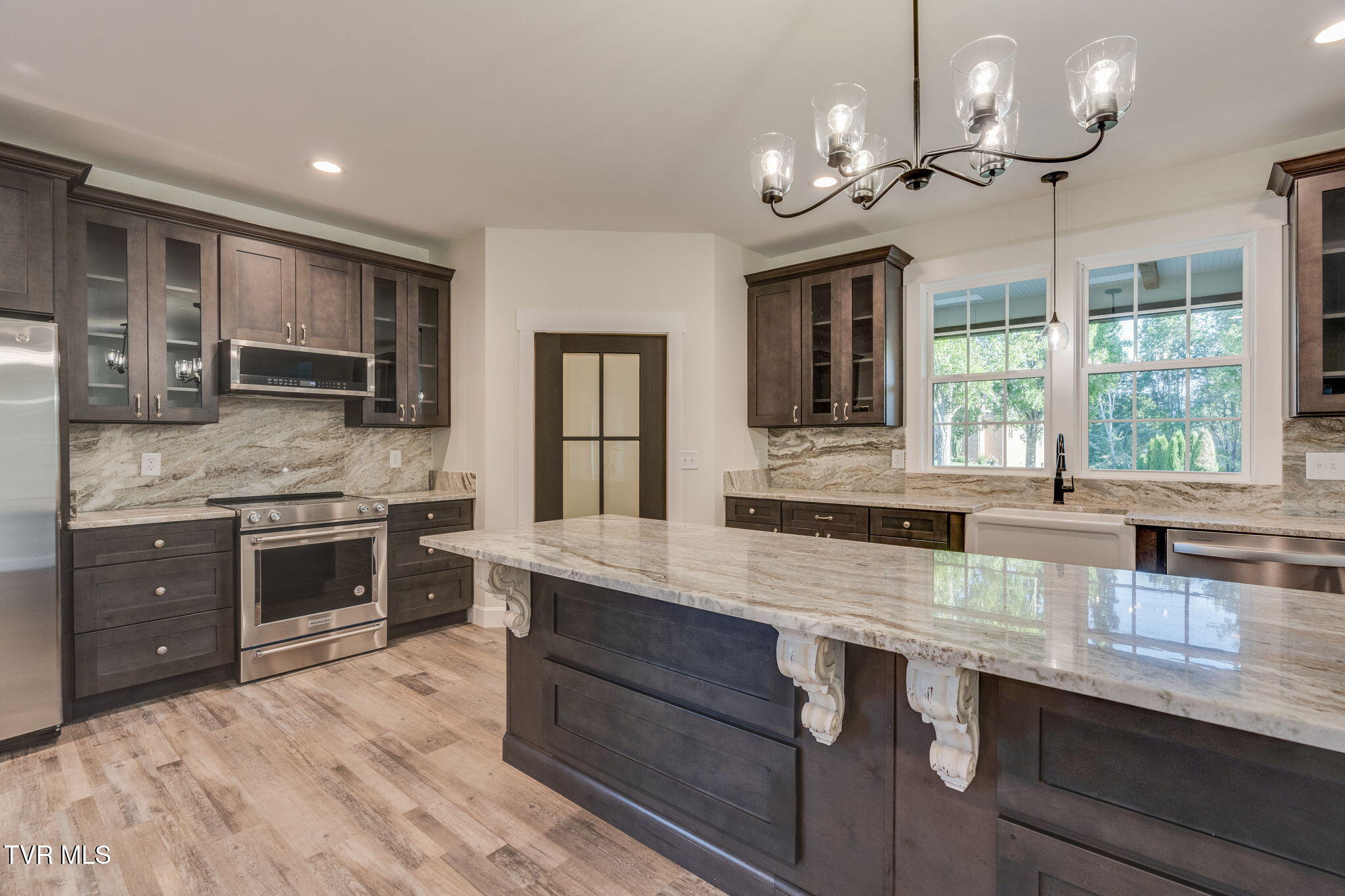 107 Lexington Court Greeneville, TN 37745 - Photo 13 of 76 016
