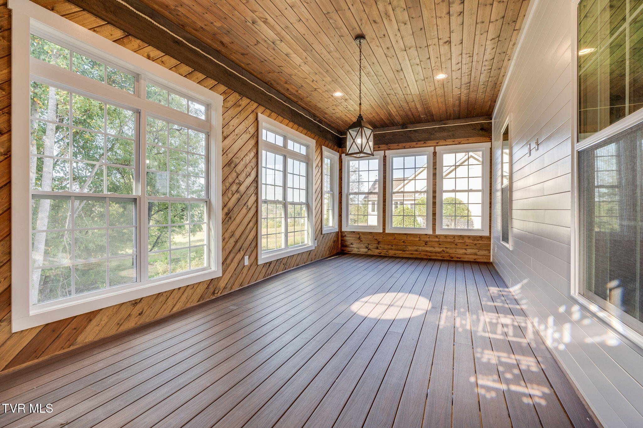 107 Lexington Court Greeneville, TN 37745 - Photo 27 of 76 022