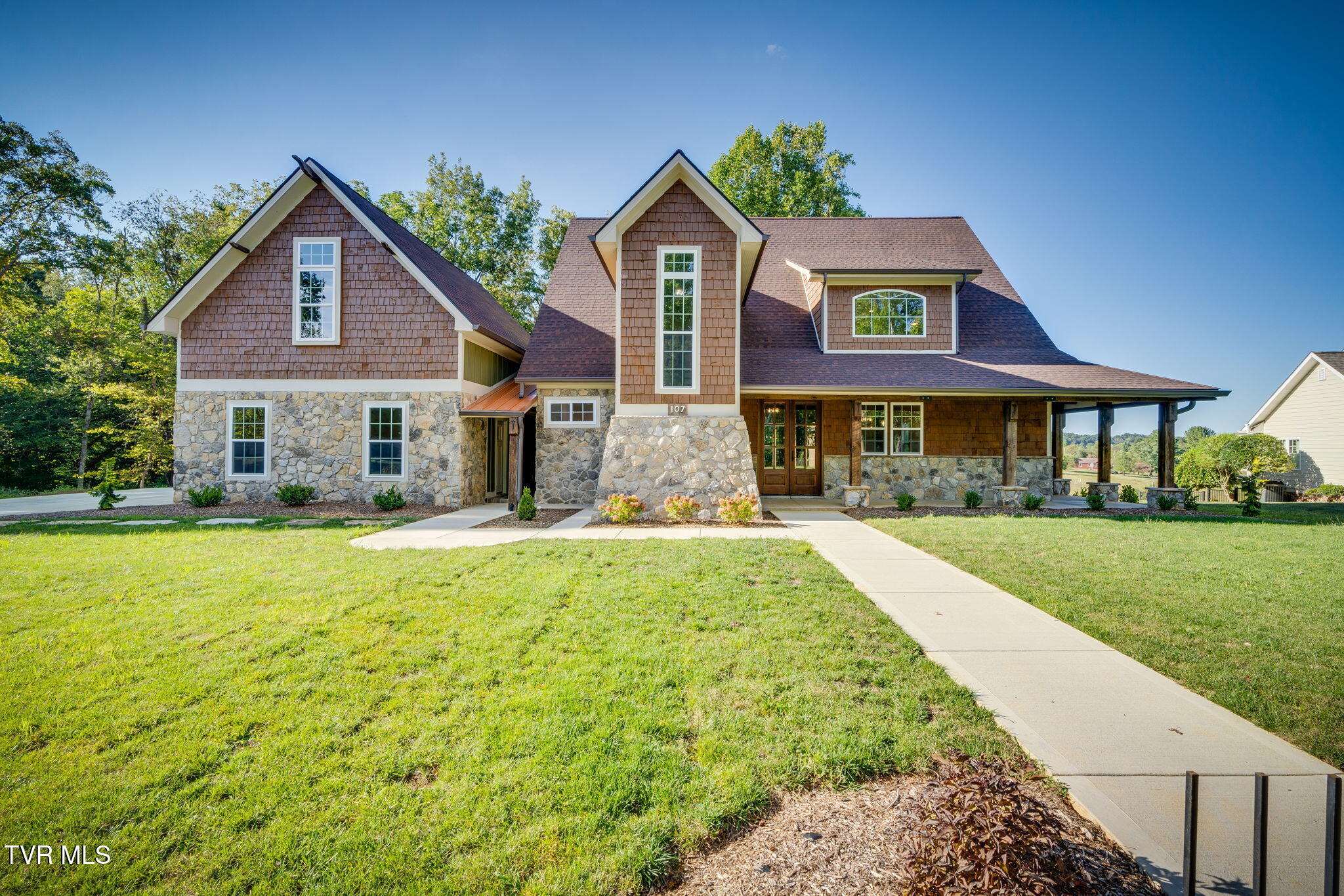 107 Lexington Court Greeneville, TN 37745 - Photo 3 of 76 001