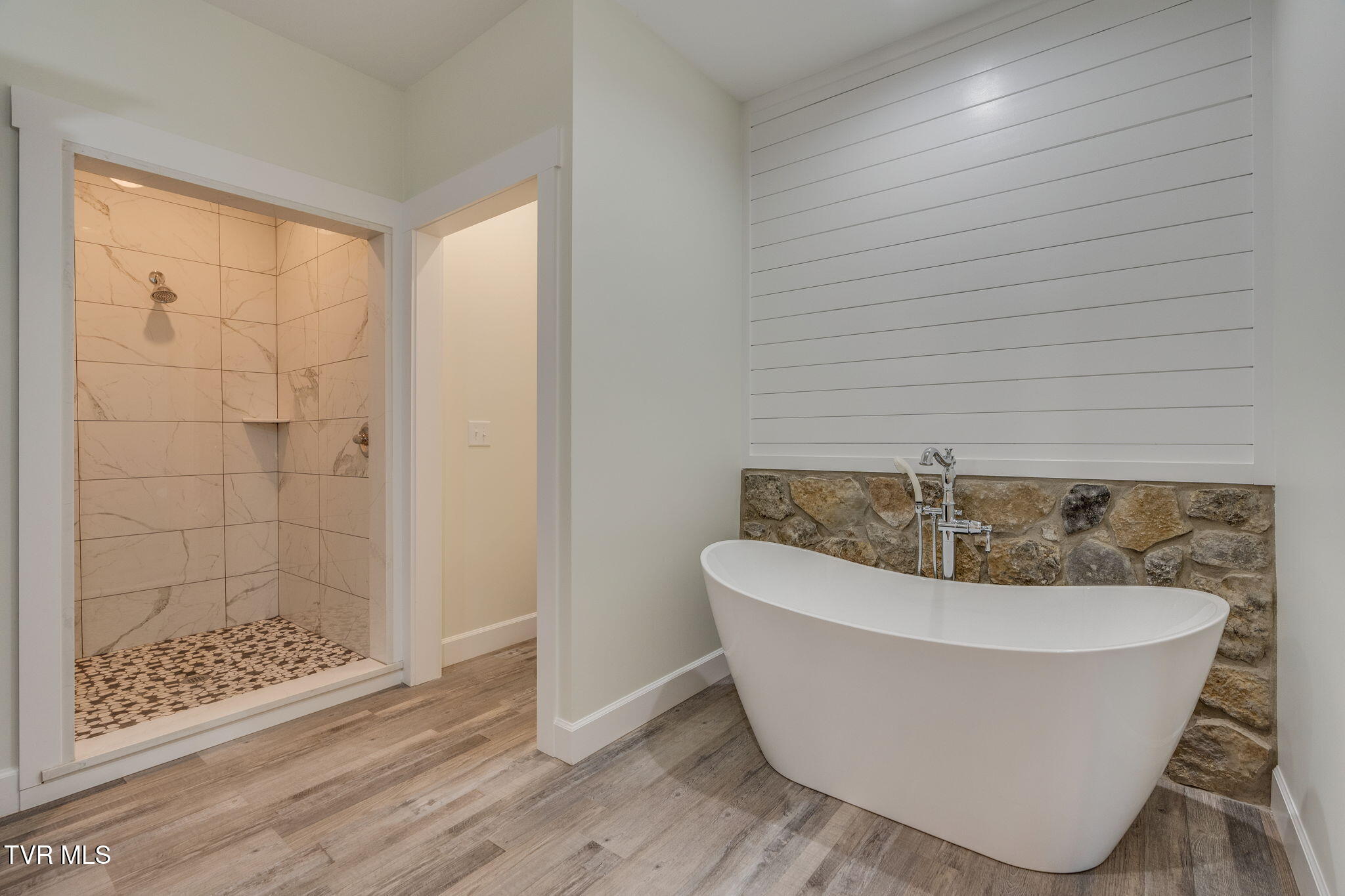 107 Lexington Court Greeneville, TN 37745 - Photo 35 of 76 029