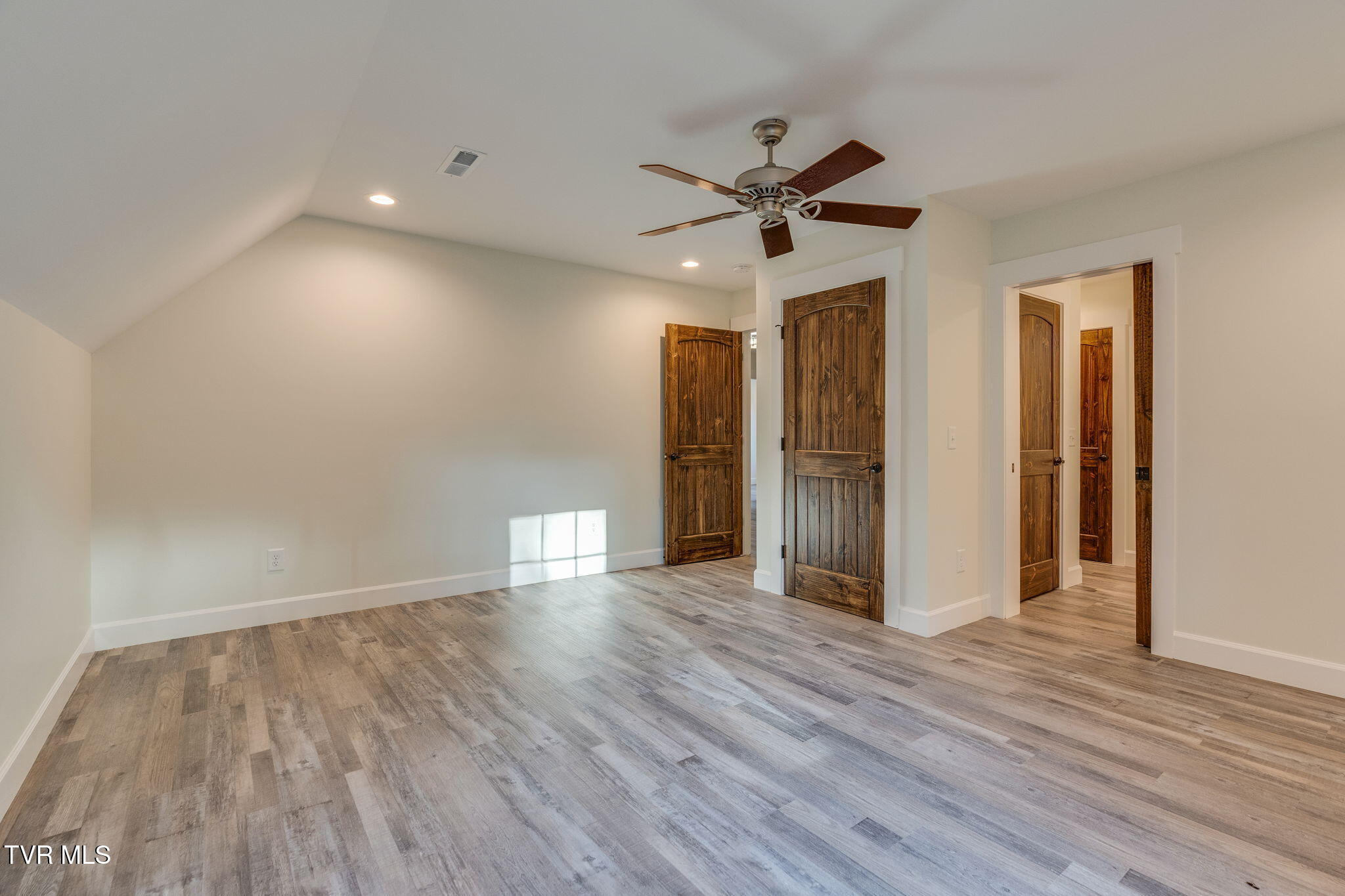 107 Lexington Court Greeneville, TN 37745 - Photo 43 of 76 036