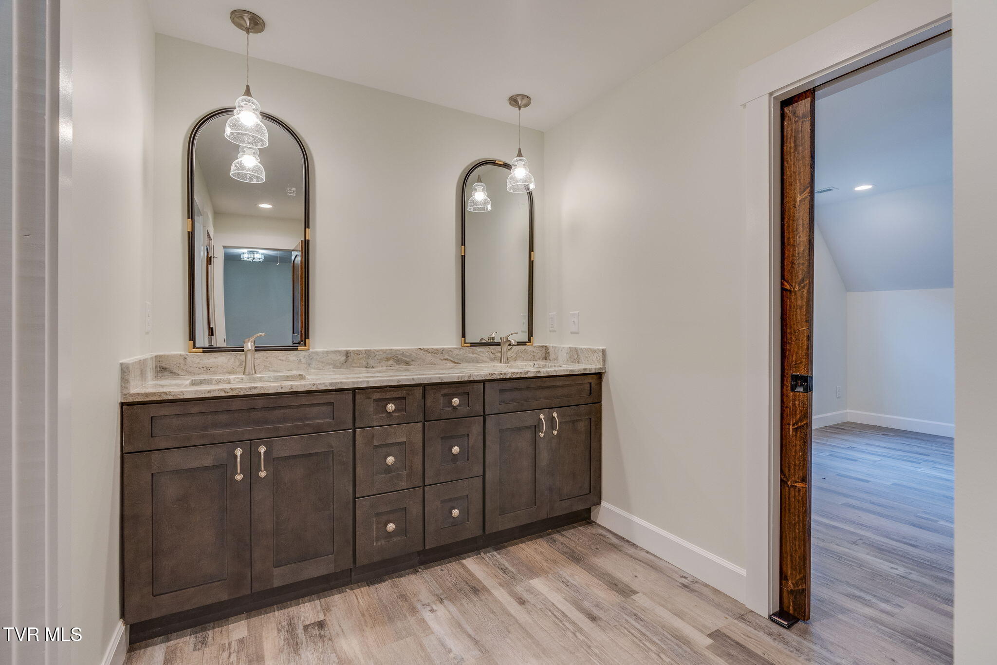107 Lexington Court Greeneville, TN 37745 - Photo 47 of 76 040