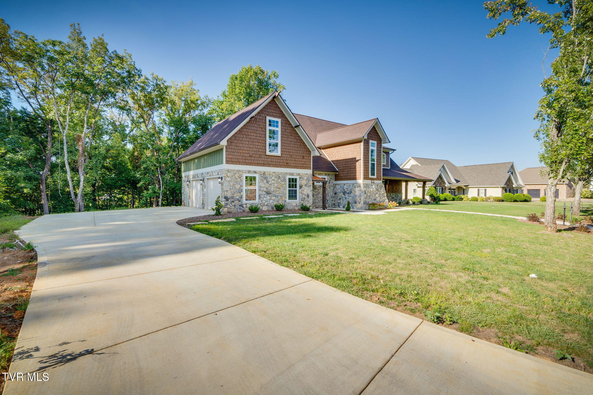 107 Lexington Court Greeneville, TN 37745 - Photo 5 of 76 003