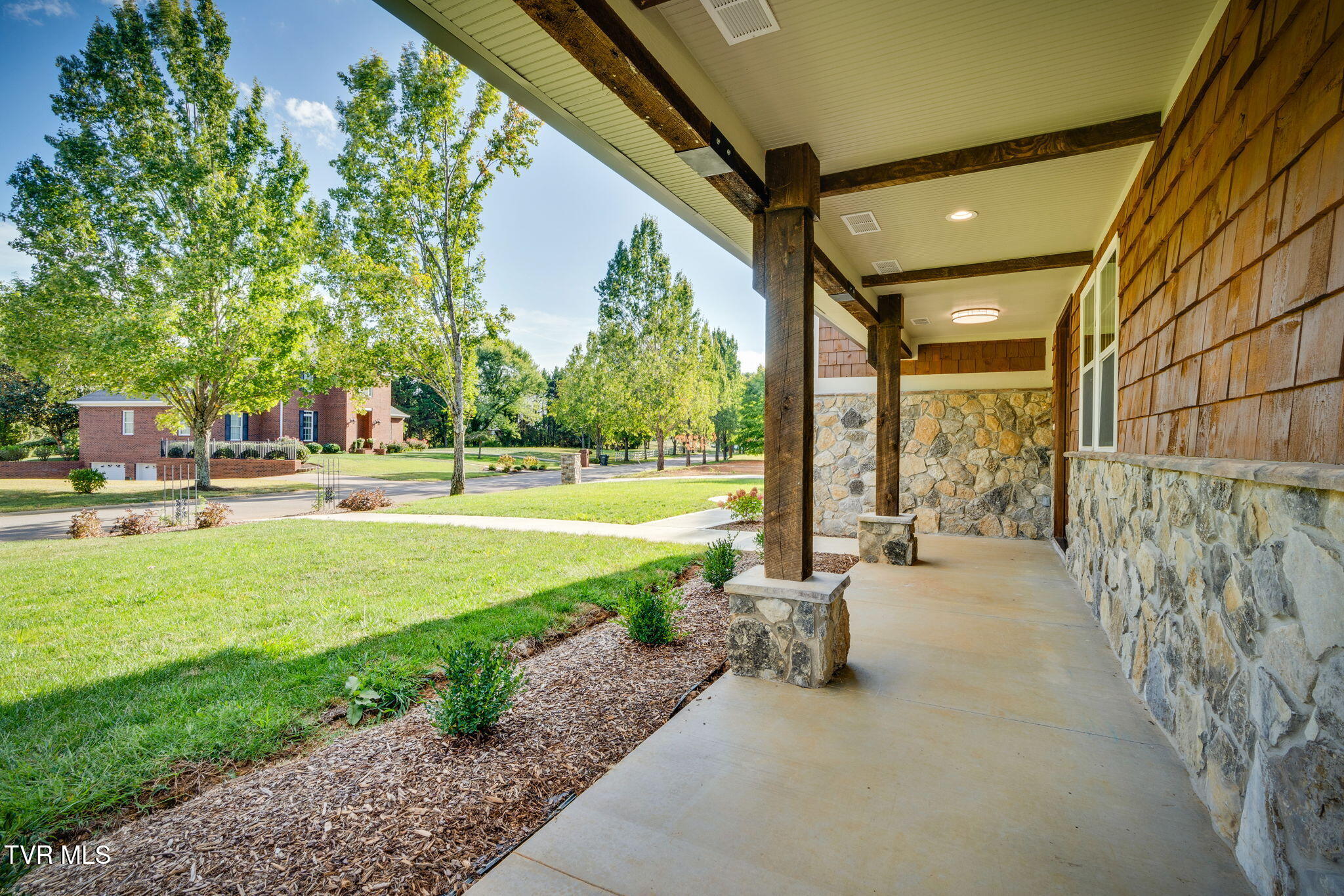 107 Lexington Court Greeneville, TN 37745 - Photo 6 of 76 006