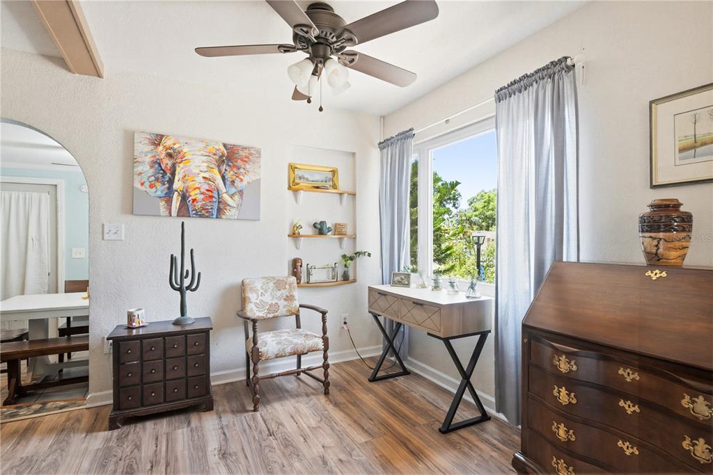 701 South Crest Avenue Clearwater, FL 33756 - Photo 8 of 54 Gallery Image 8