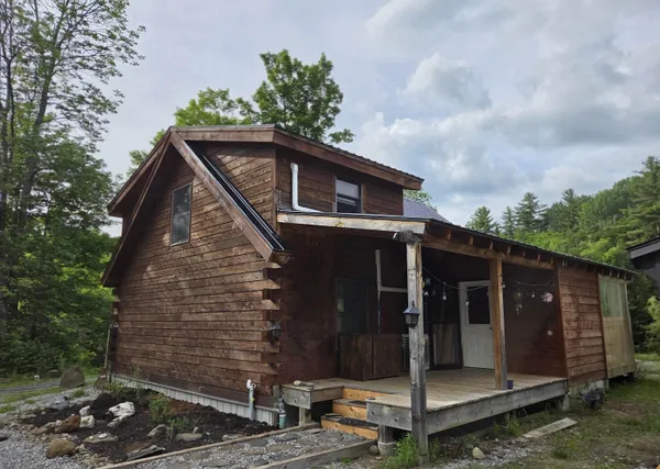 $524,900 | 2399 Main Street, Cabot, VT 05647