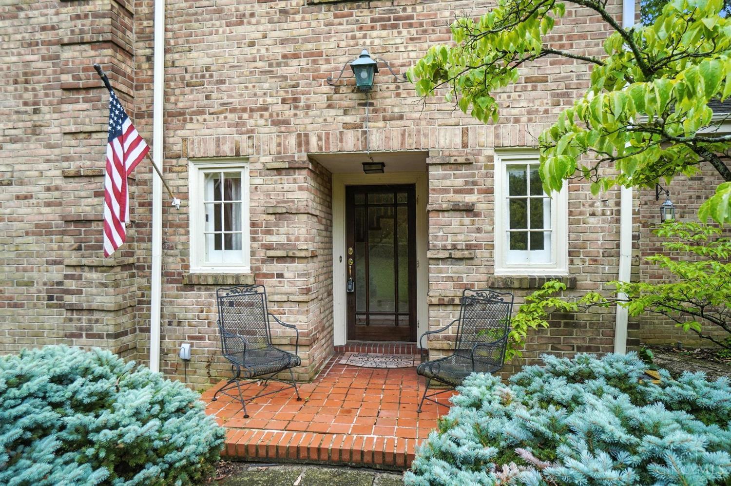 401 New London Road Hamilton, OH 45013 - Photo 4 of 60 Gallery Image 4