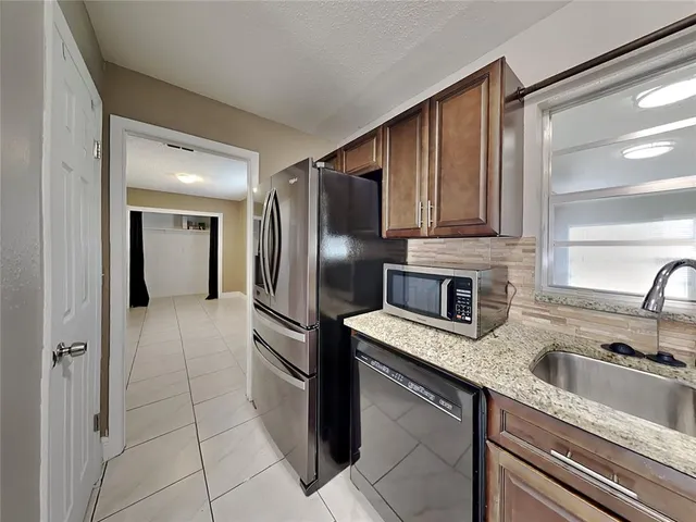 $2,399 | 241 West Citrus Street, Altamonte Springs, FL 32714