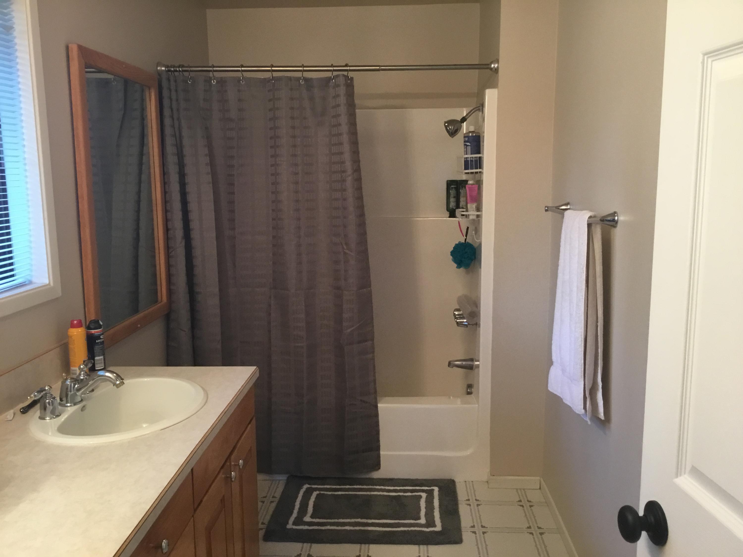 329 Southeast Craven Road Bend, OR 97702 - Photo 15 of 23 Craven Master bath