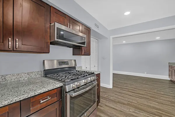 $349,900 | 1616 Mayfield Avenue, Joliet, IL 60435