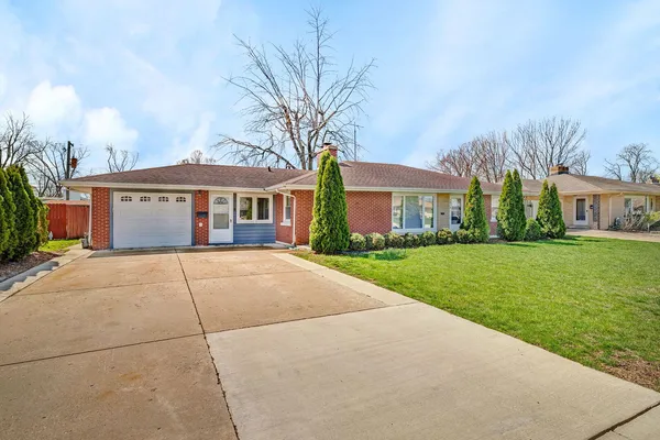 $349,900 | 1616 Mayfield Avenue, Joliet, IL 60435