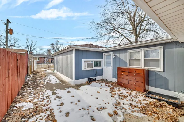 $349,900 | 1616 Mayfield Avenue, Joliet, IL 60435