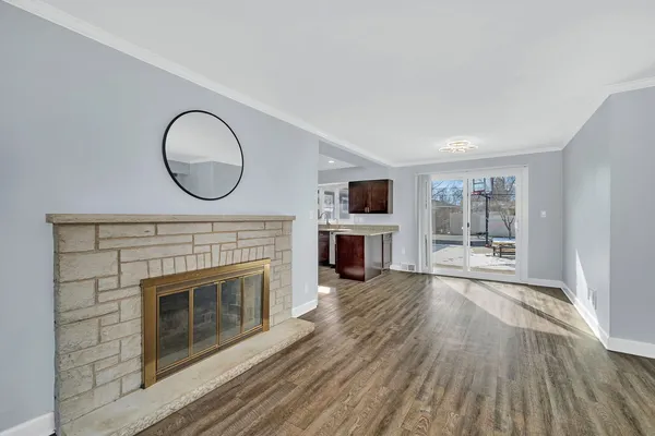 $349,900 | 1616 Mayfield Avenue, Joliet, IL 60435