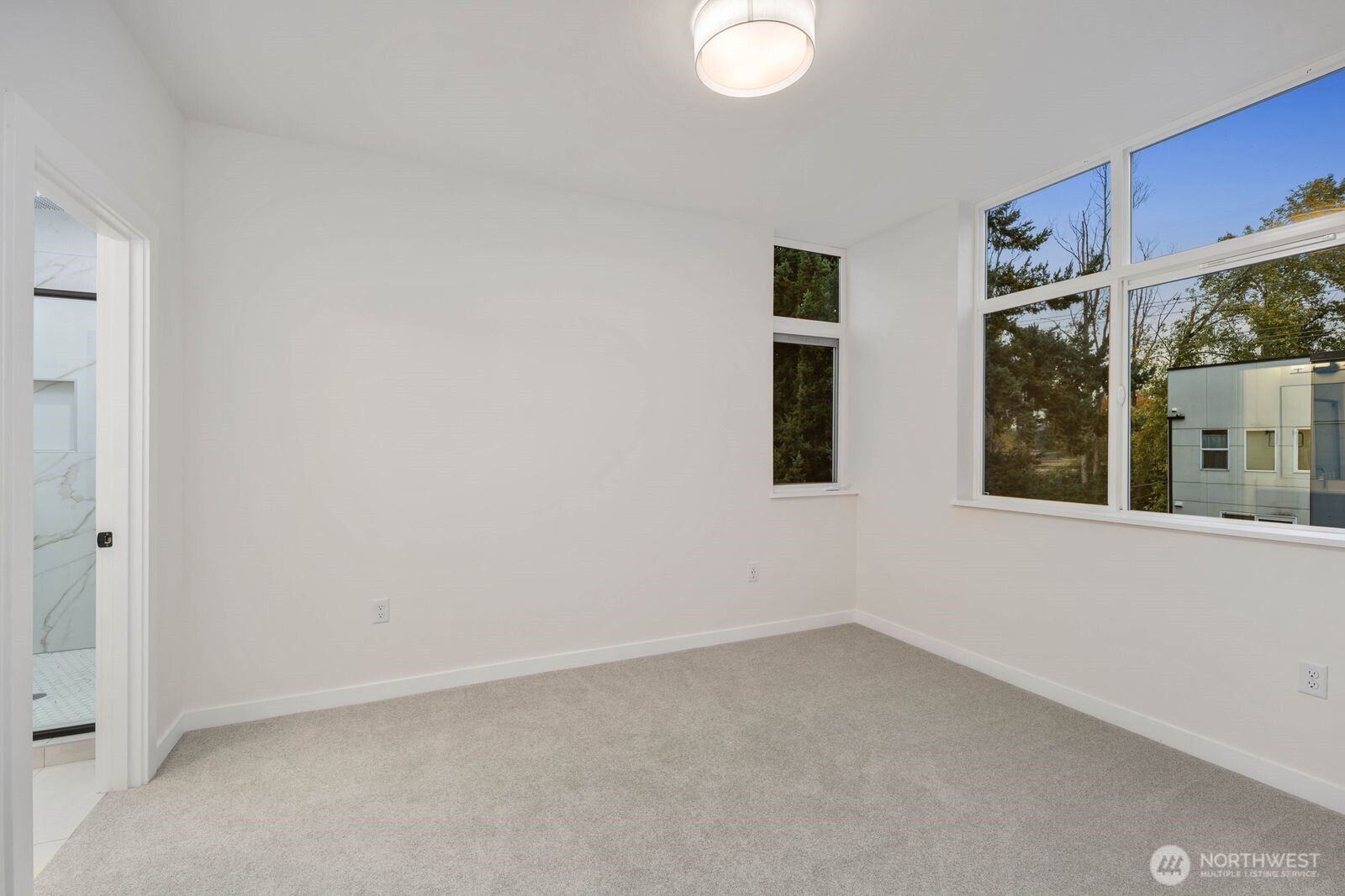548 South Cloverdale Street, Unit D Seattle, WA 98108 - Photo 23 of 40
