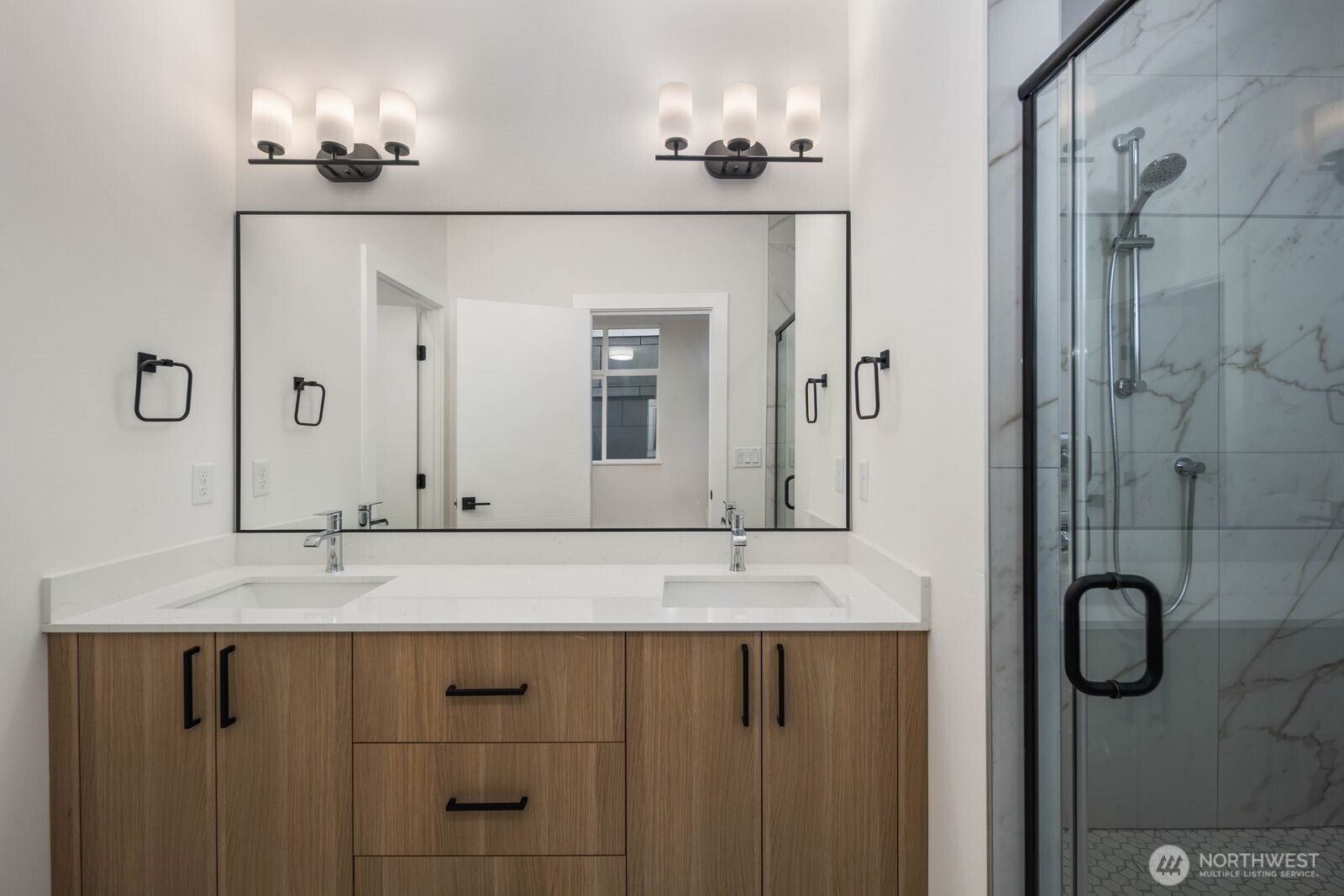 548 South Cloverdale Street, Unit D Seattle, WA 98108 - Photo 25 of 40