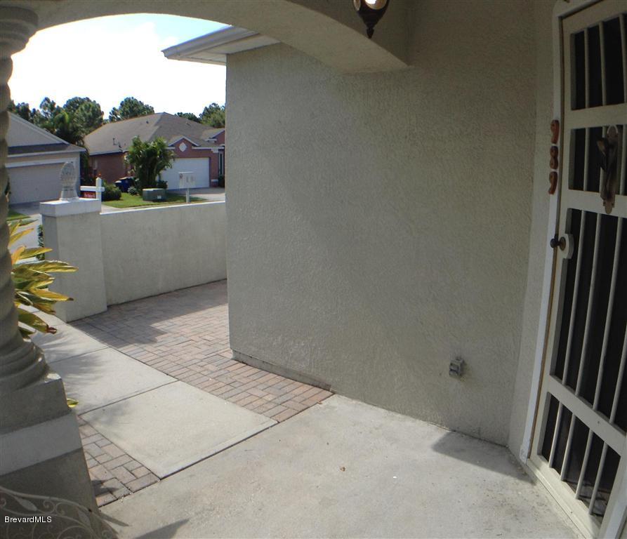 989 Riviera Point Drive Rockledge, FL 32955 - Photo 5 of 25 Courtyard View 3