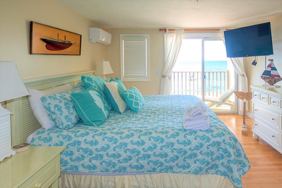 544 Shore Road, Unit 2 Truro, MA 02666 - Photo 13 of 25 544 Unit 2.Nancy Bloom-8750
