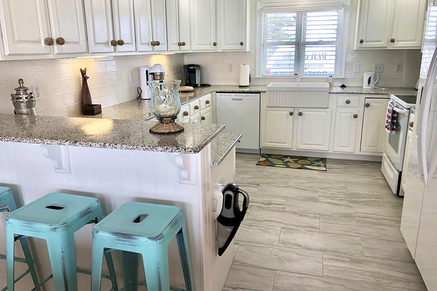 544 Shore Road, Unit 2 Truro, MA 02666 - Photo 10 of 25 IMG_6949