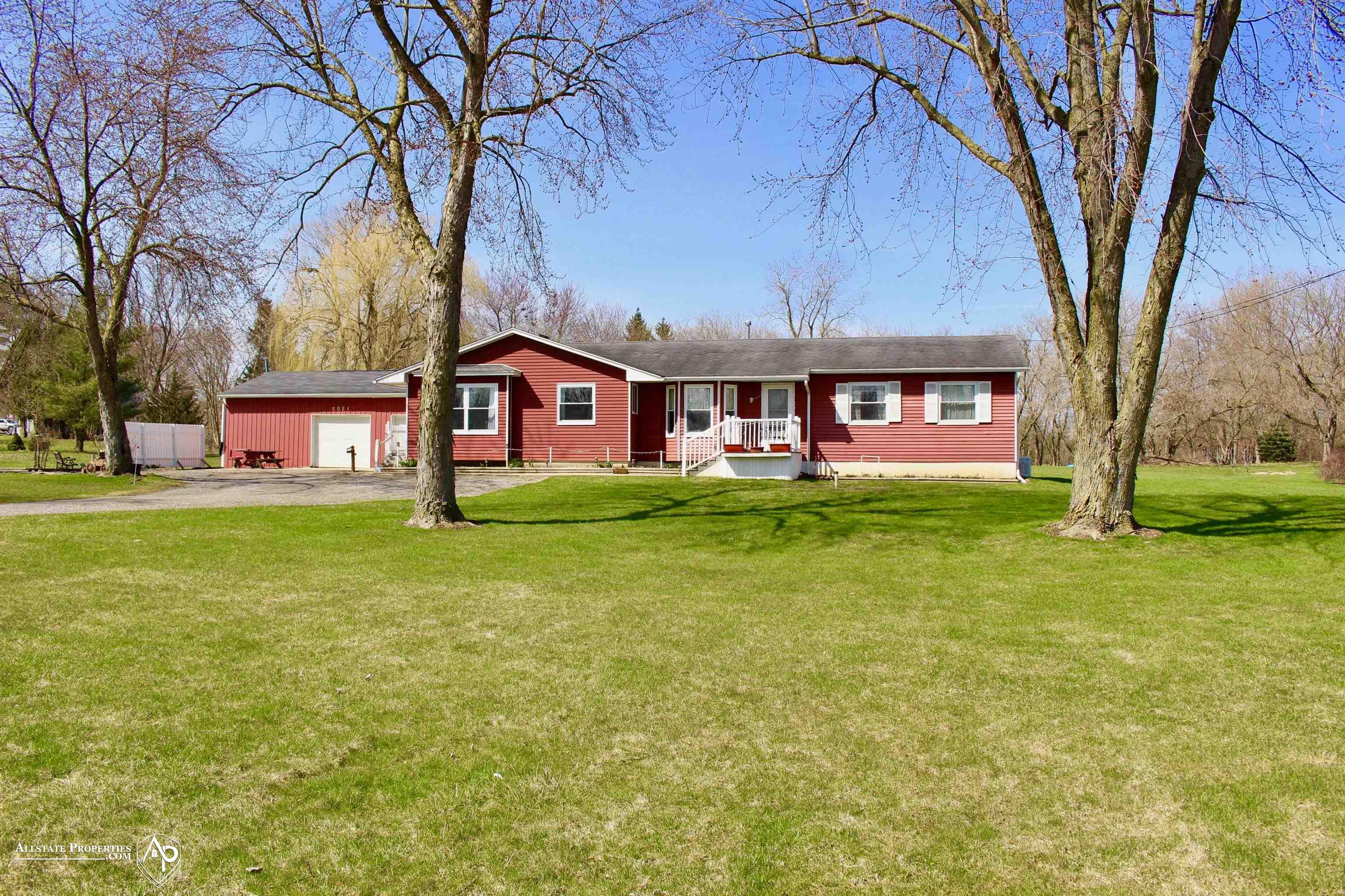 5021 North Henderson Road Davison, MI 48423 - Photo 2 of 45 Gallery Image 2