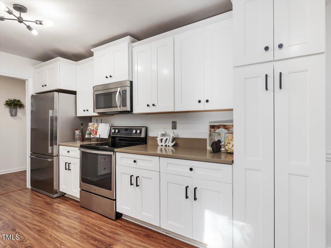 8104 Greywinds Drive Raleigh, NC 27615 - Photo 15 of 40 22-Kitchen
