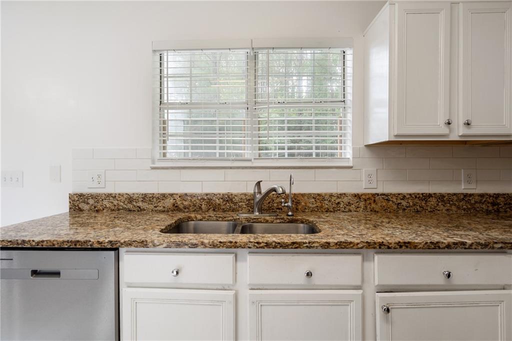 3200 Dundee Ridge Way Duluth, GA 30096 - Photo 11 of 31