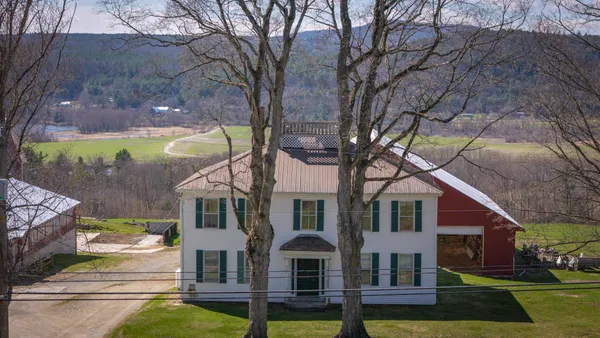 $525,000 | 529 Highway 10, Piermont, NH 03779