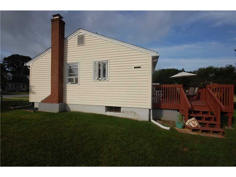 21 Riverdale Road Westerly, RI 02891 - Photo 3 of 17 Other.