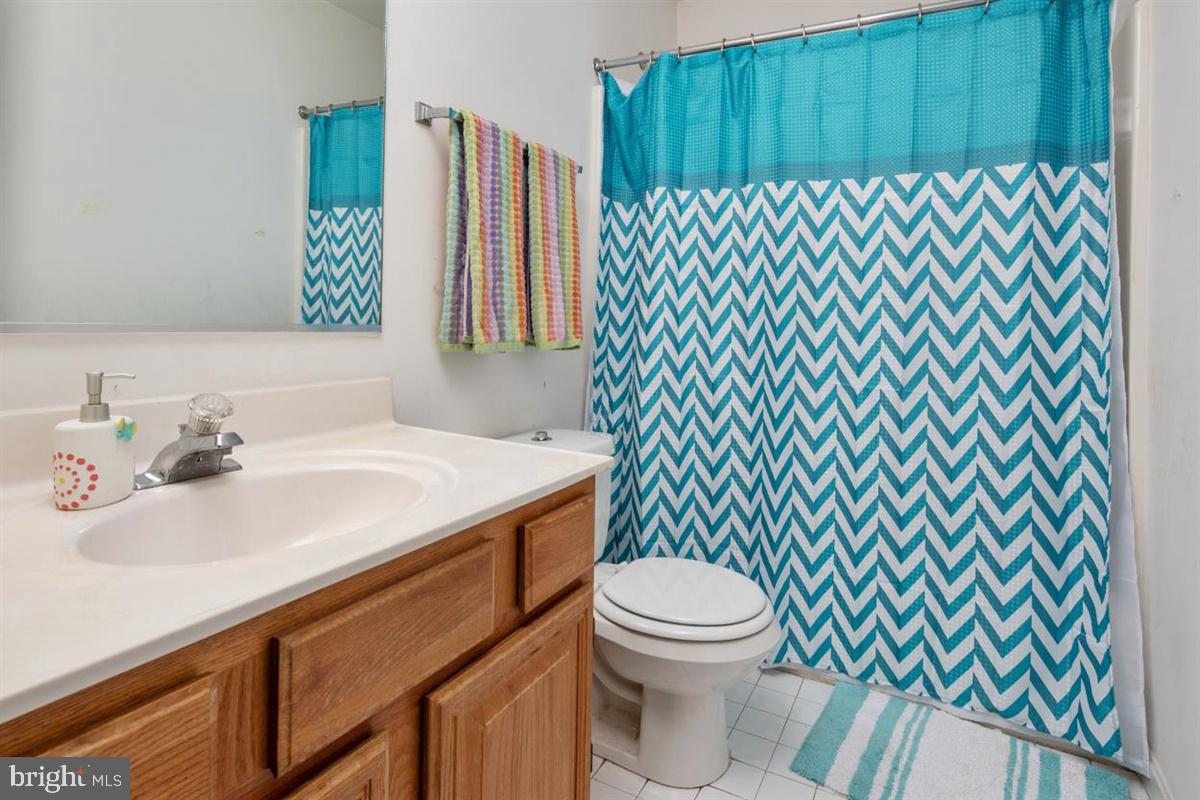 333 Ruthsburg Road Centreville, MD 21617 - Photo 27 of 43 Hallway Full Bathroom