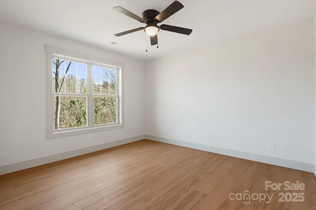 $489,900 | 738 Jupiter Road, Weaverville, NC 28787