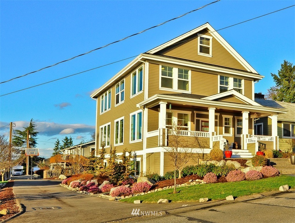 706 North 30th Street Renton, WA 98056 - Photo 1 of 25
