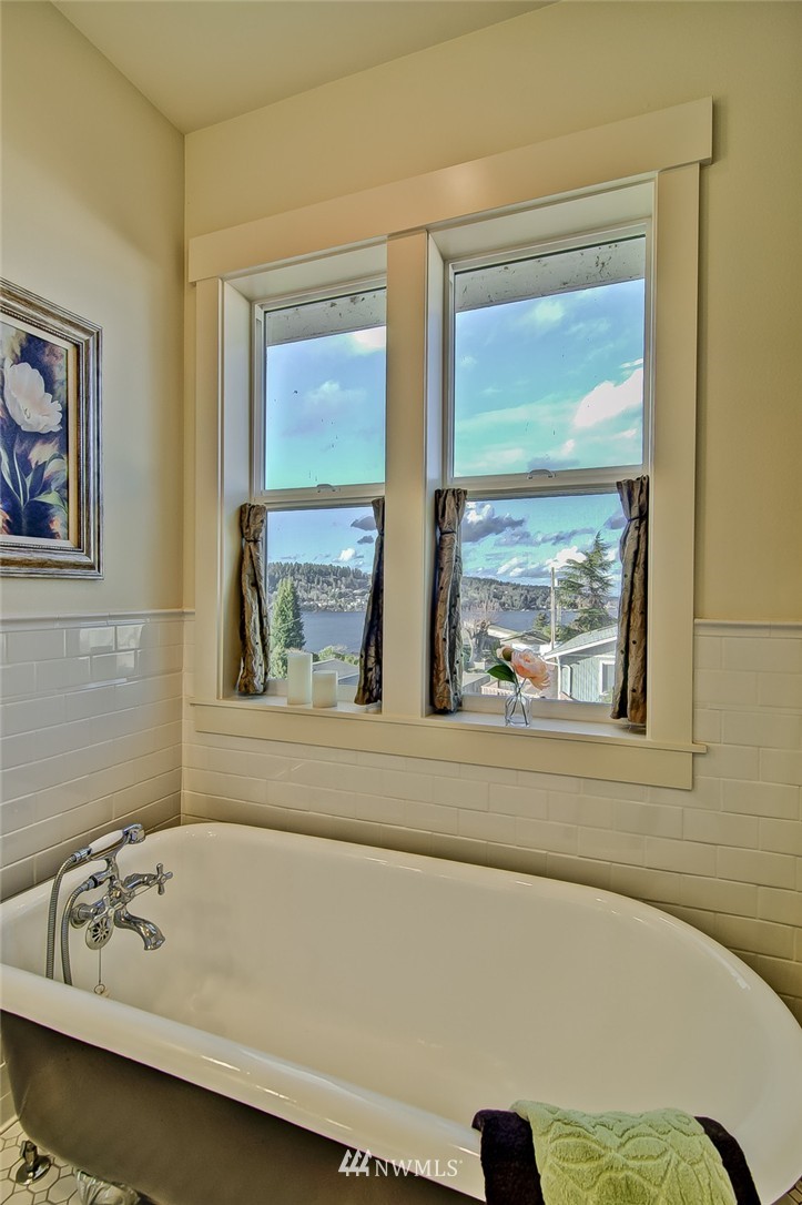 706 North 30th Street Renton, WA 98056 - Photo 17 of 25