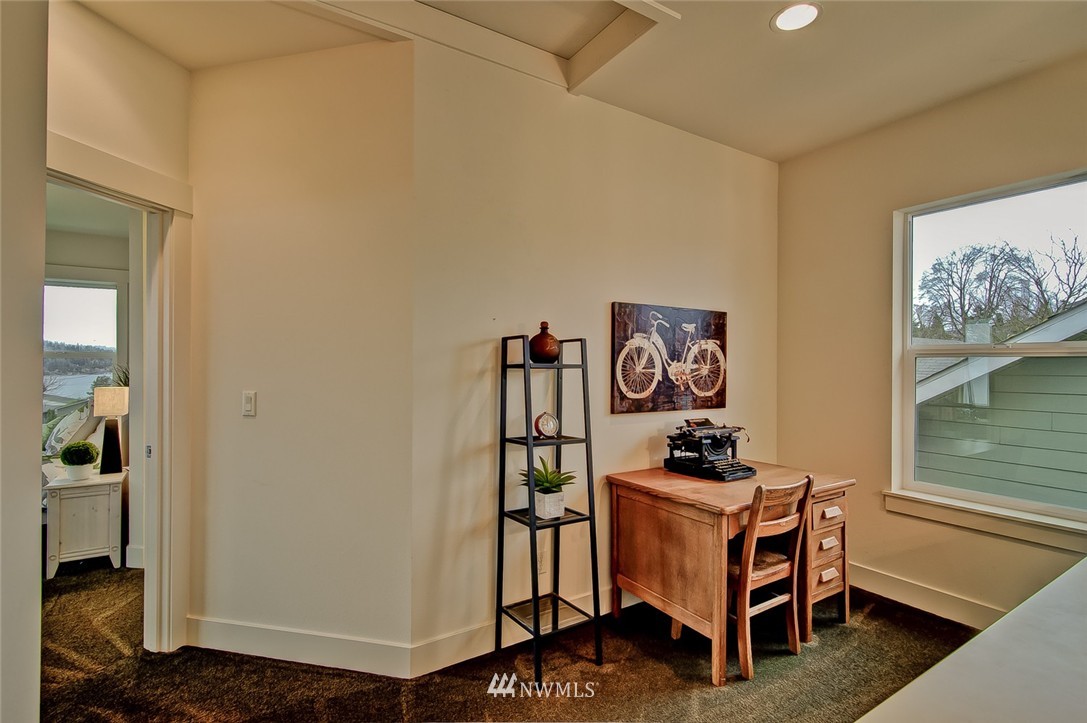 706 North 30th Street Renton, WA 98056 - Photo 20 of 25