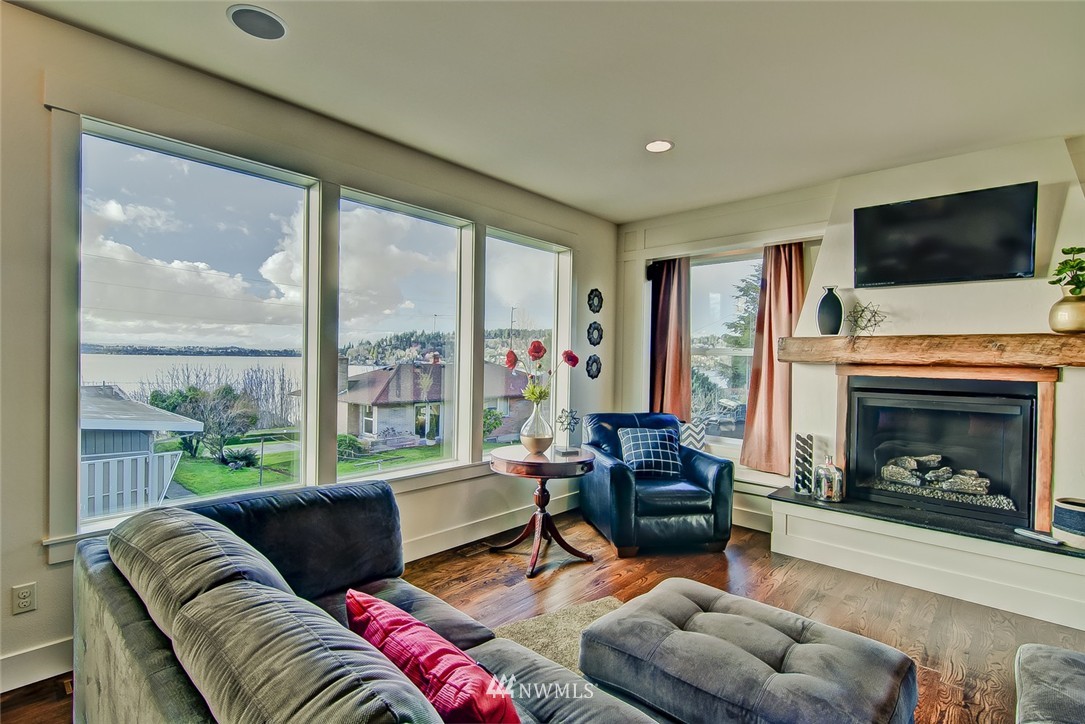 706 North 30th Street Renton, WA 98056 - Photo 7 of 25