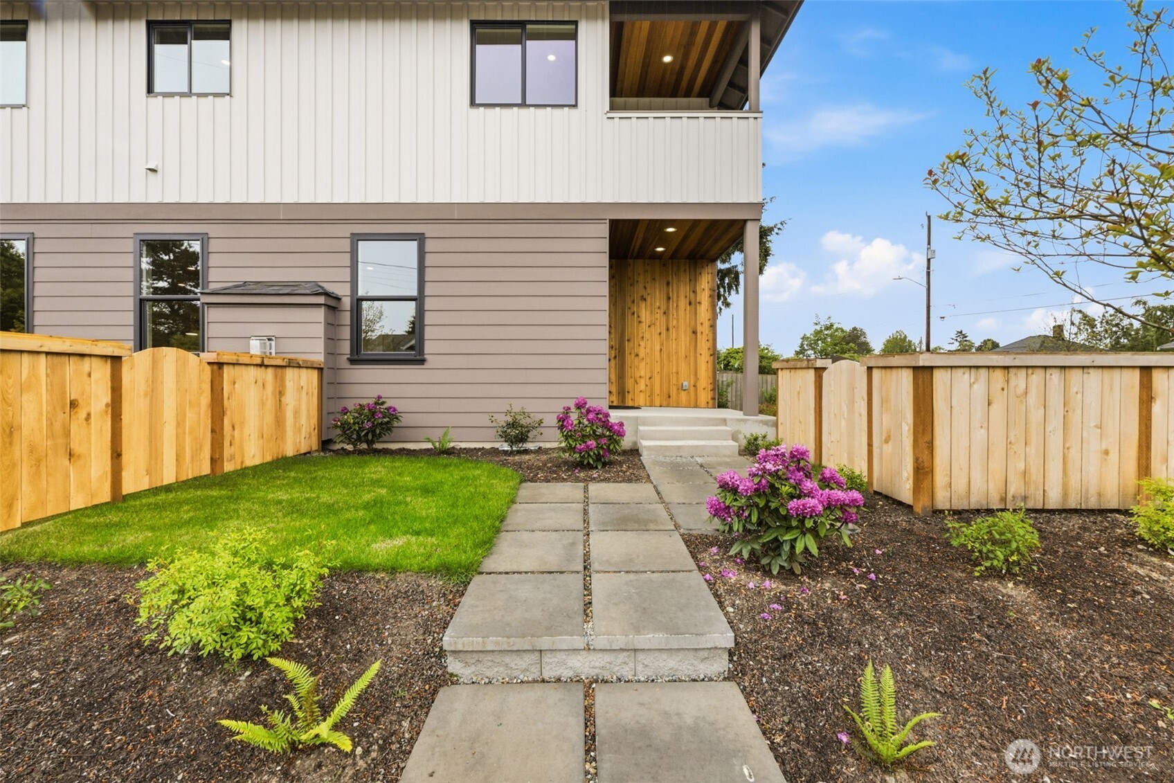 10202 44th Avenue Southwest Seattle, WA 98146 - Photo 34 of 35