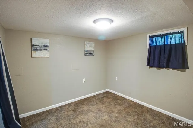 $240,000 | 109 Hawbrook Place, Jerseyville, IL 62052