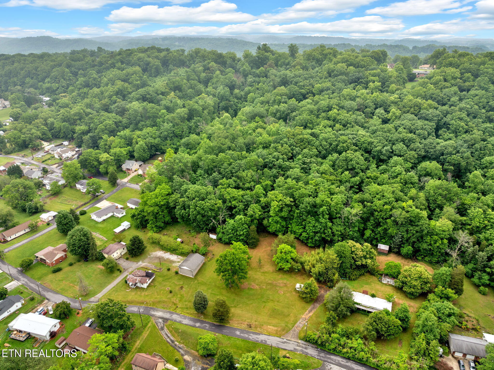 1684 Ridgeway Drive Kingsport, TN 37664 - Photo 6 of 23 Drone Photo